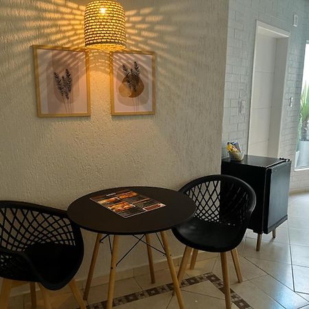 Top'S Motel (Adults Only) Jacarei Exterior photo